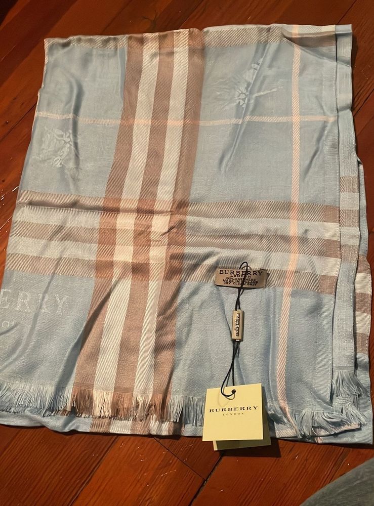 burberry cashmere scarf - Picture 7 of 7
